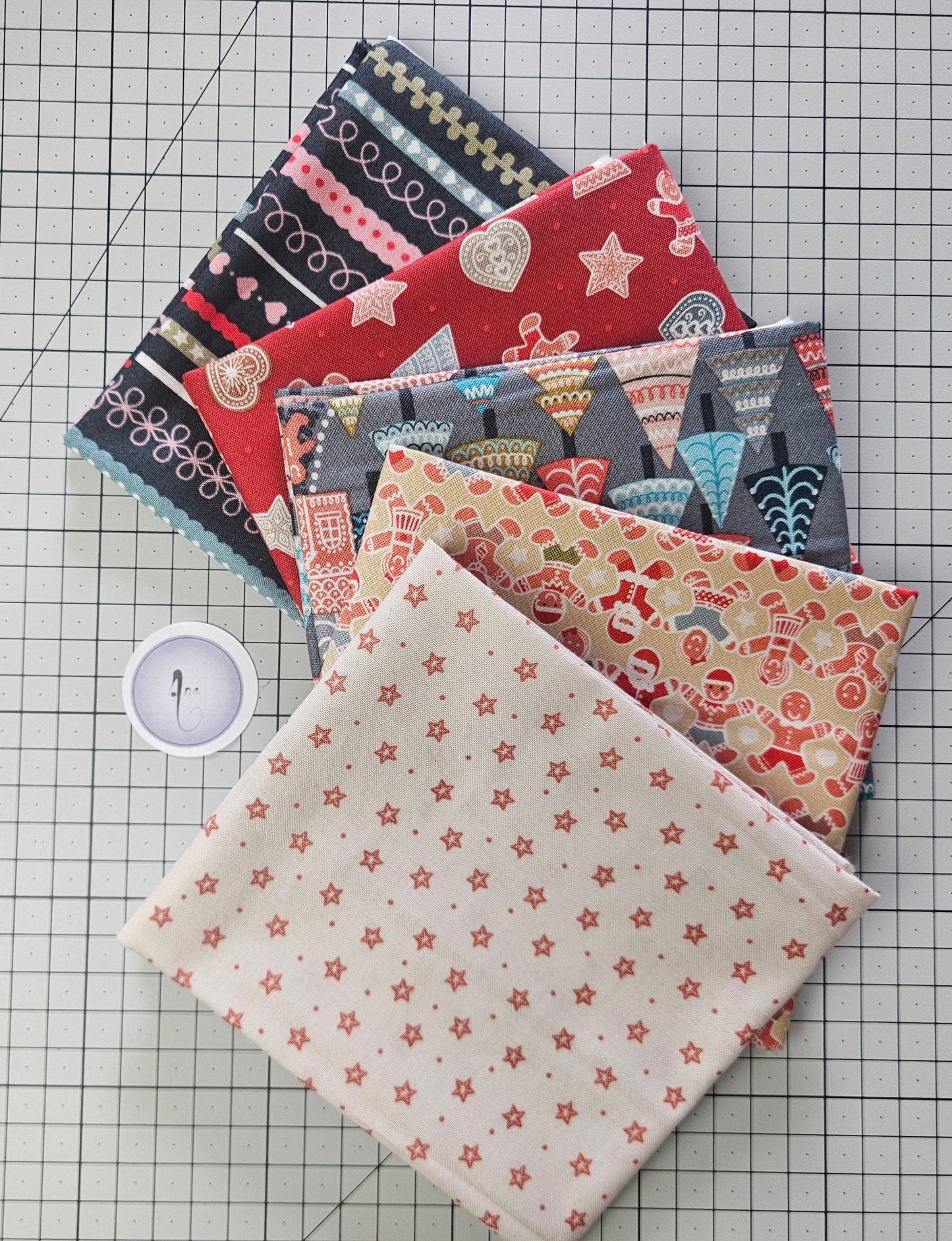 Fat Quarter Bundle C - 5 pieces - Gingerbread Season Collection by Lewis & Irene