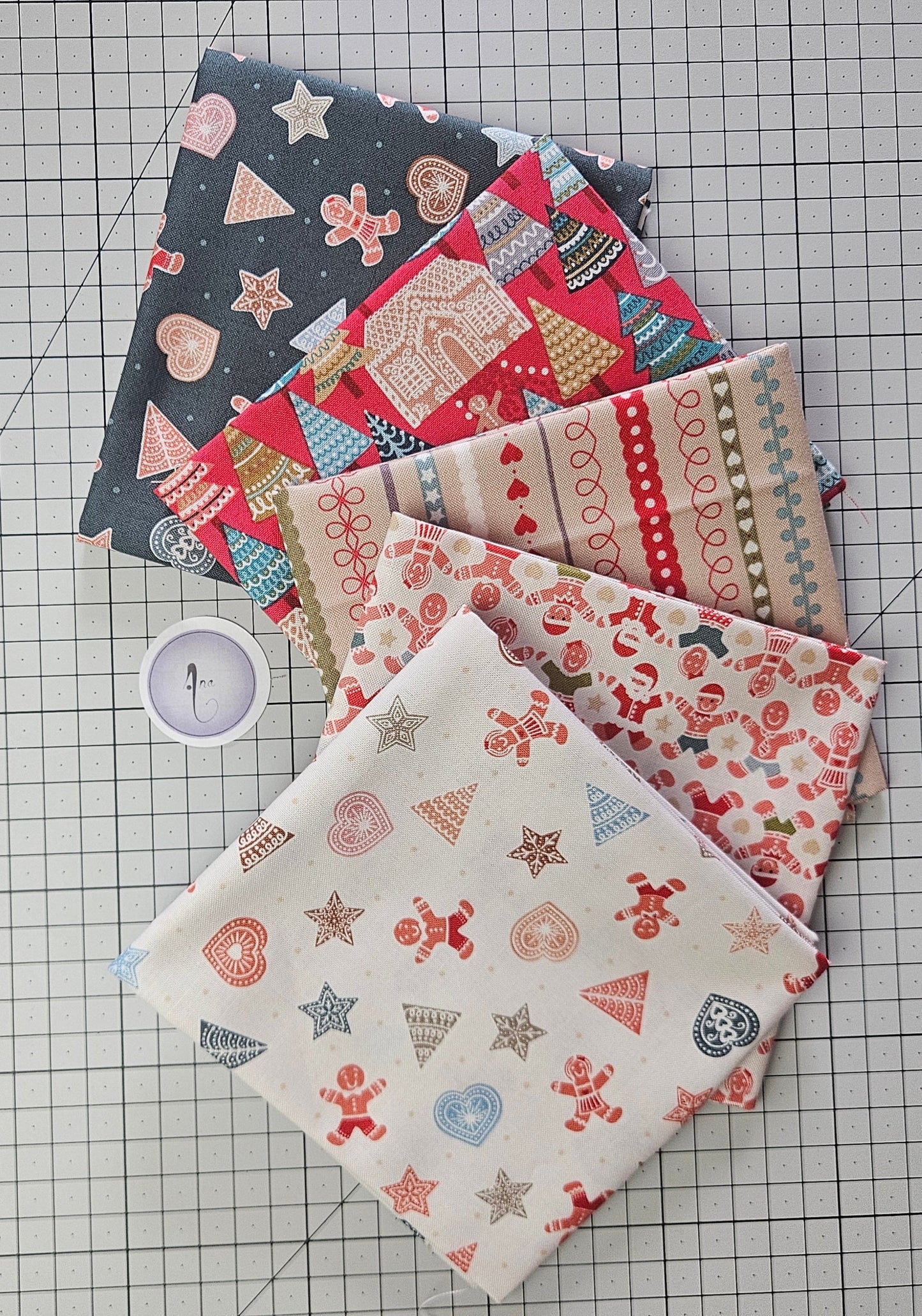 Fat Quarter Bundle B - 5 pieces - Gingerbread Season Collection by Lewis & Irene