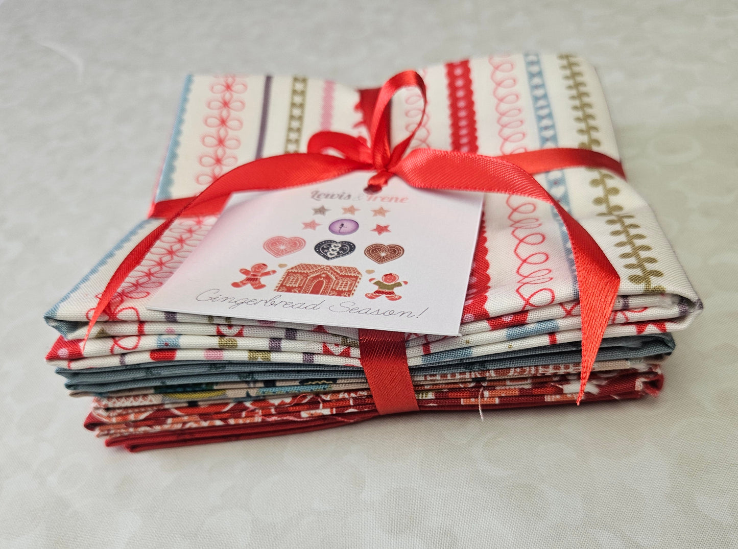 Fat Quarter Bundle A - 5 pieces - Gingerbread Season Collection by Lewis & Irene