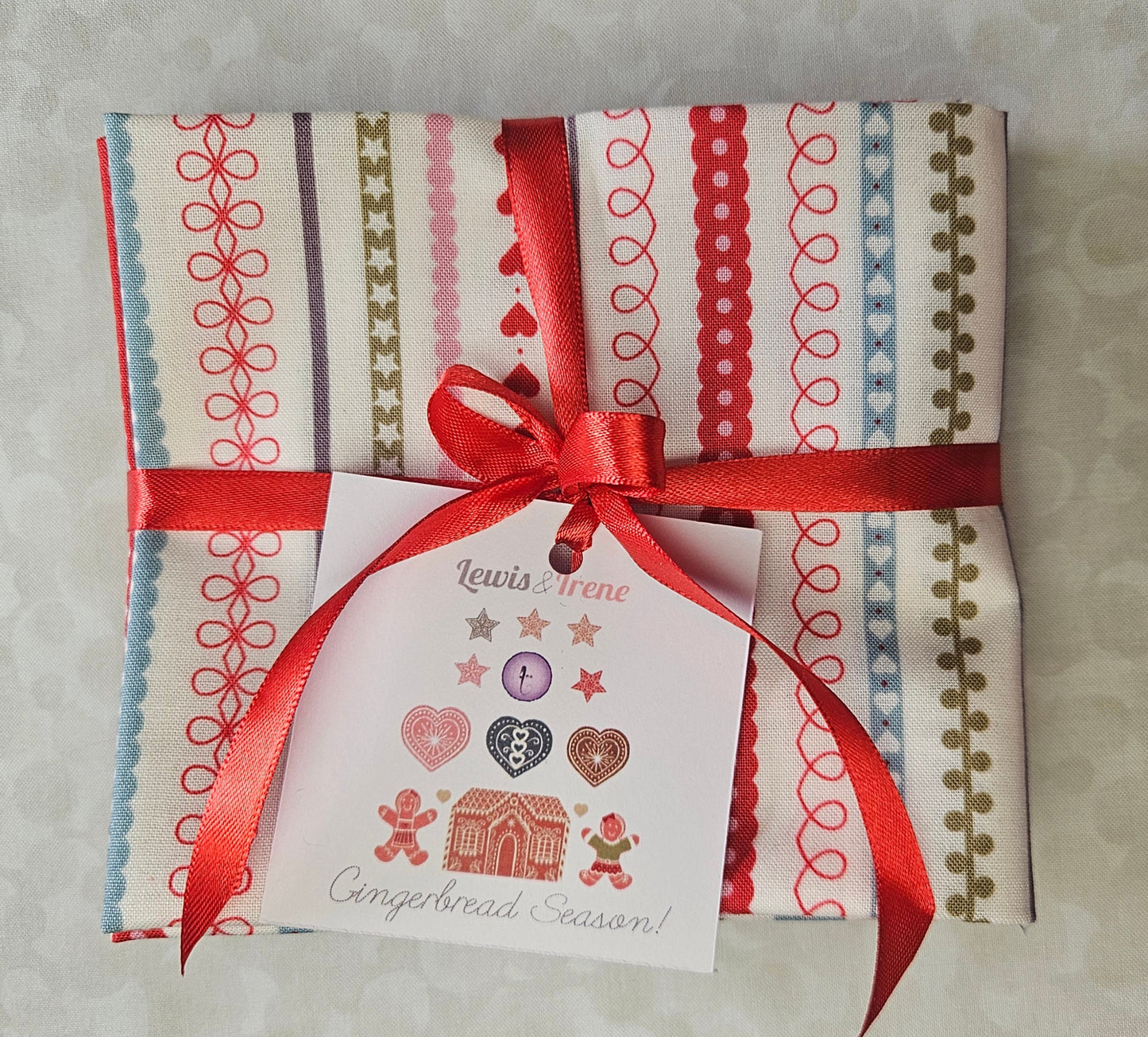 Fat Quarter Bundle A - 5 pieces - Gingerbread Season Collection by Lewis & Irene