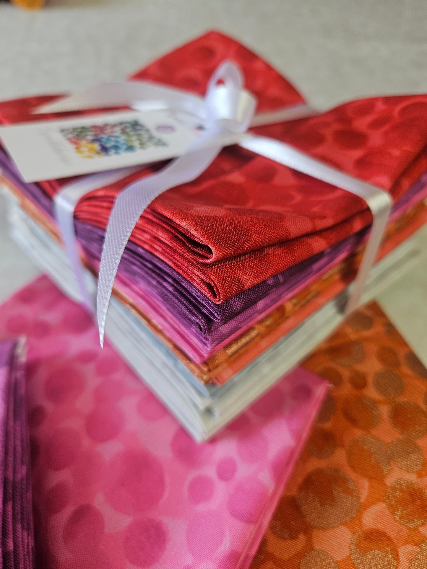 FAT QUARTER Bundle 9 pieces - Bumbleberries Collection by Lewis & Irene