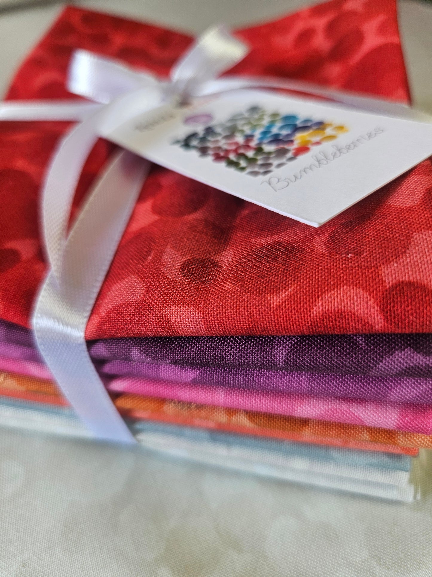 FAT QUARTER Bundle 9 pieces - Bumbleberries Collection by Lewis & Irene