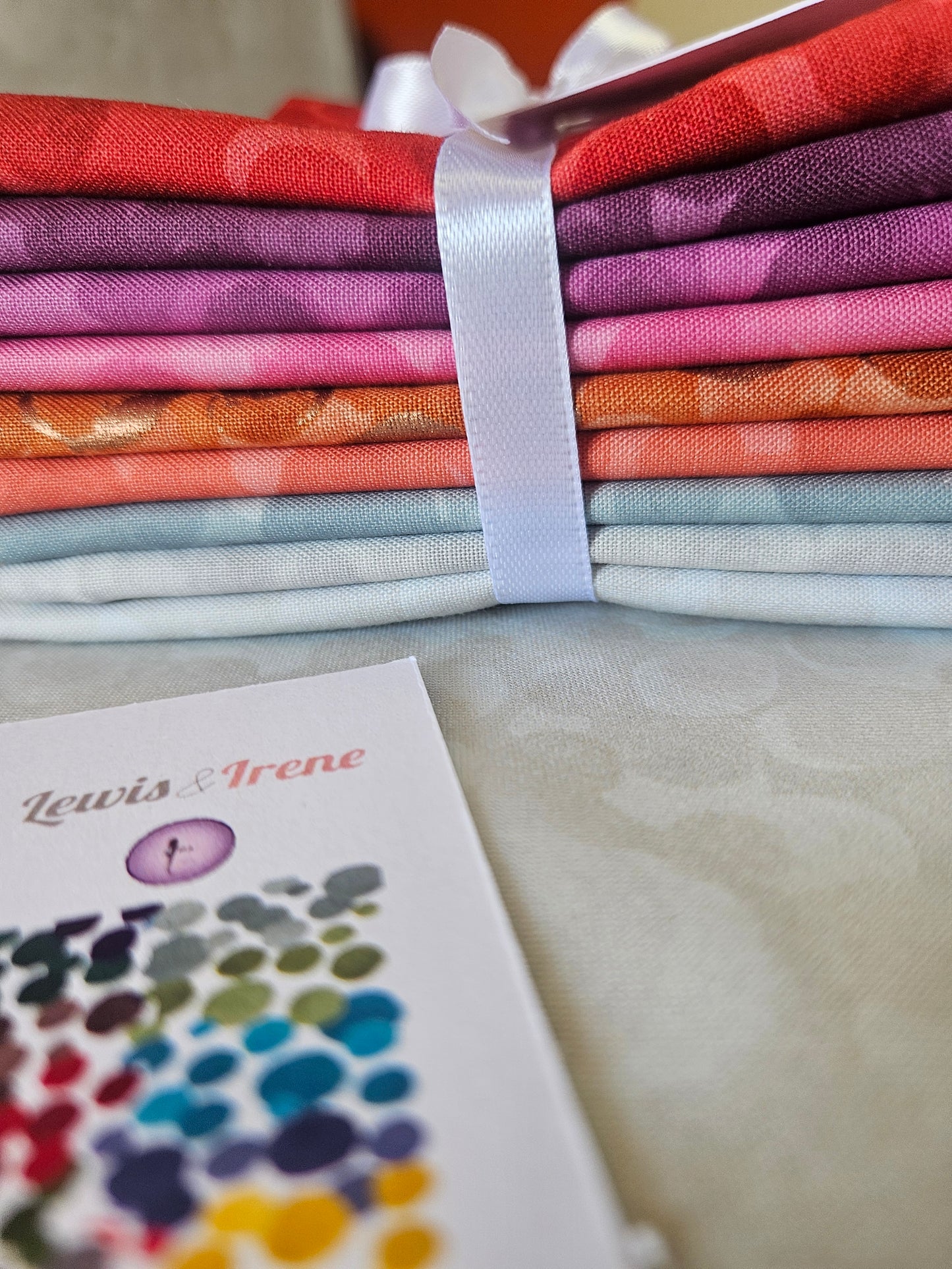 FAT QUARTER Bundle 9 pieces - Bumbleberries Collection by Lewis & Irene