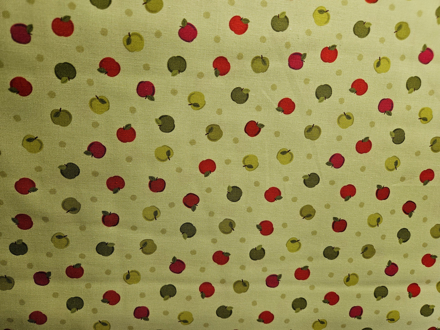 Small Things - Snuggle Season - Apples on crisp green by Lewis & Irene - by Length & Fat Quarters