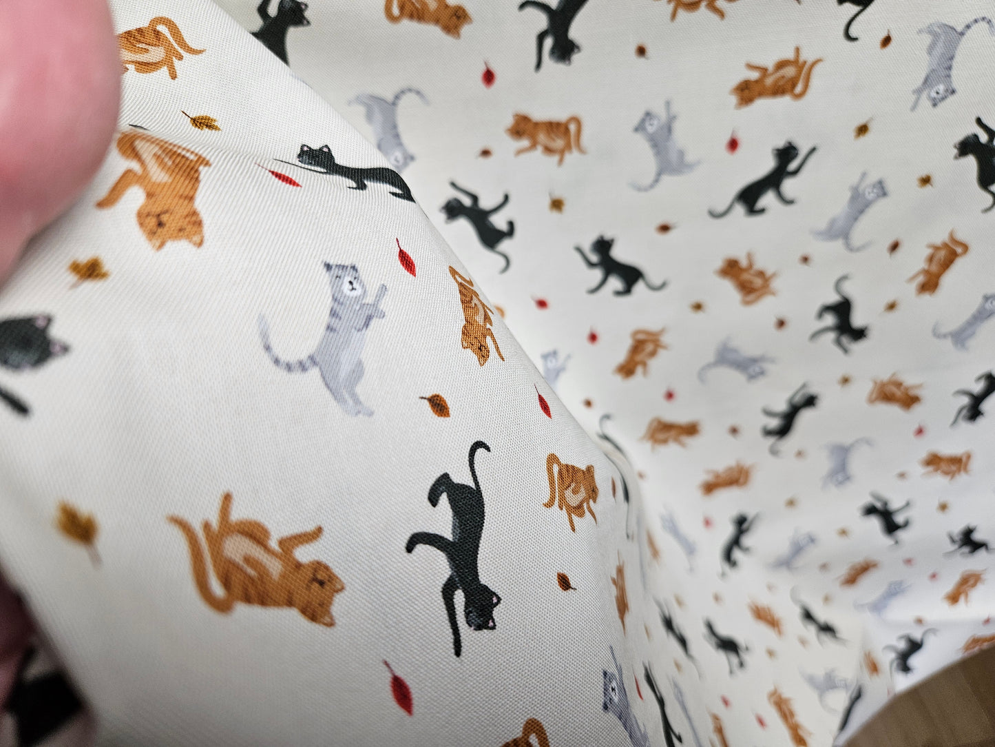 Small Things - Snuggle Season - Cats and falling leaves on cream by Lewis & Irene - by Length & Fat Quarters