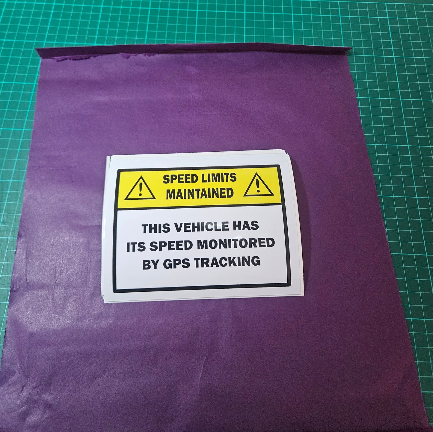 Speed Limits Maintained - GPS Tracking Signs on Clear Vinyl and Over-Laminated, for Windows of vehicles 14 x 10 cm