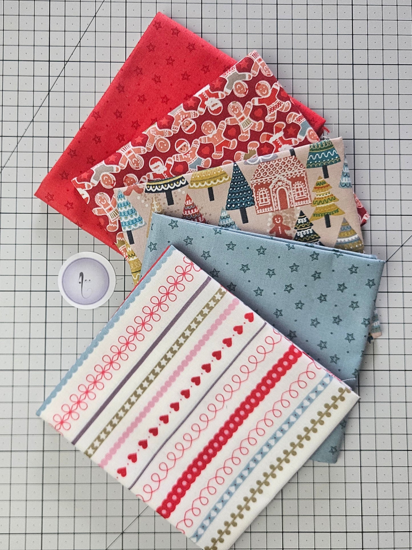 Fat Quarter Bundle A - 5 pieces  - Gingerbread Season Collection by Lewis & Irene