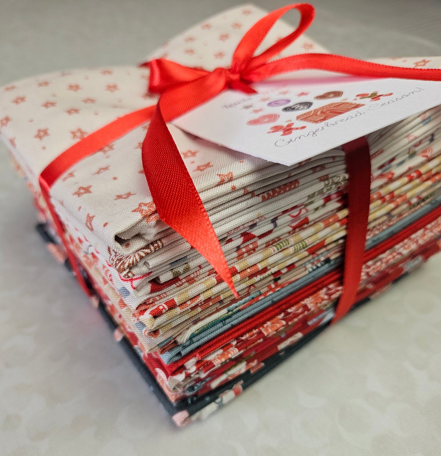 Fat Quarter Bundle - 15 pieces  - Gingerbread Season Collection by Lewis & Irene