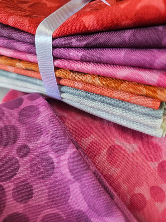 FAT QUARTER Bundle 9 pieces - Bumbleberries Collection by Lewis & Irene