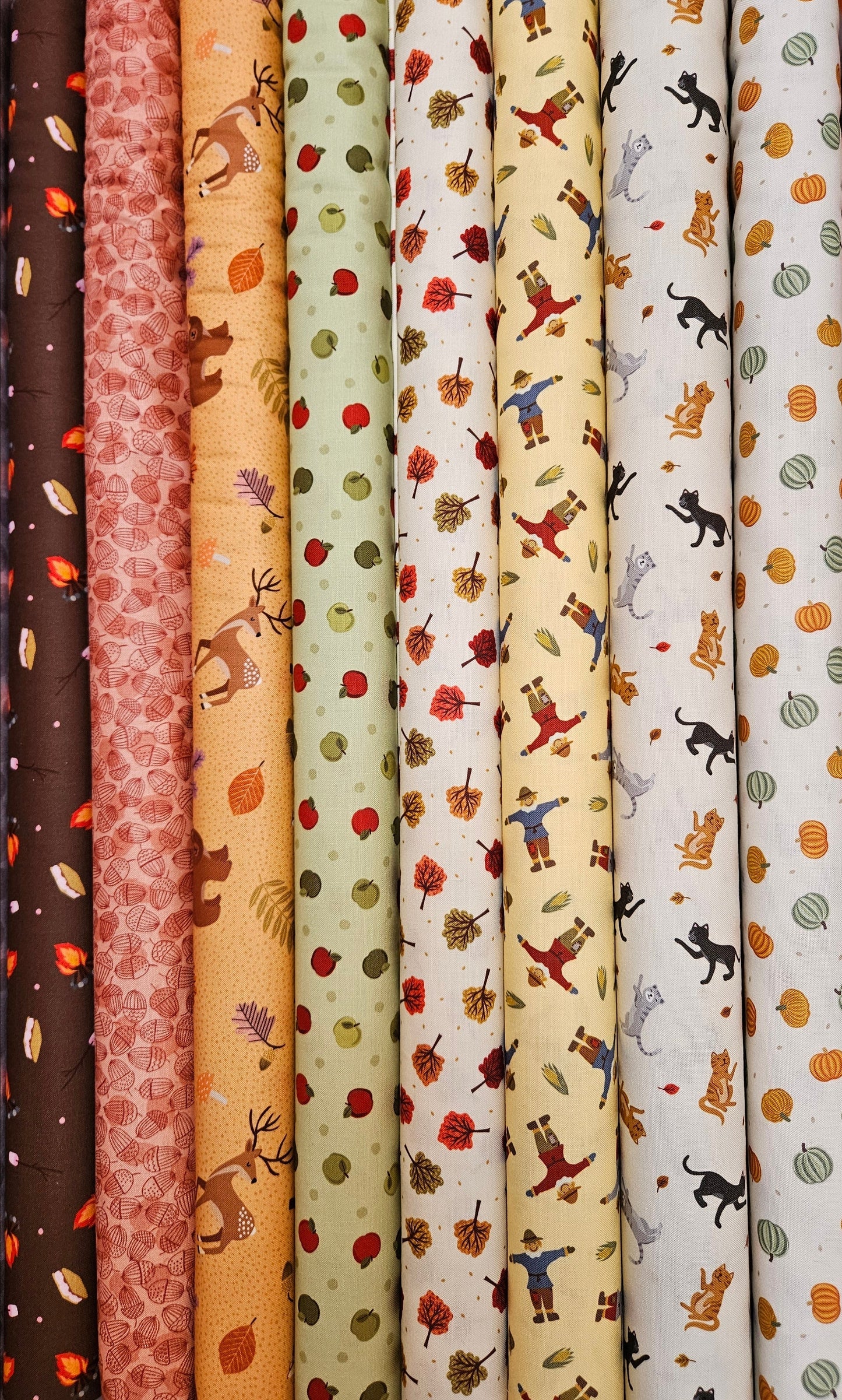 Small Things - Snuggle Season - Fat Quarter Bundles by Lewis & Irene - Fabrics by Length & Fat Quarters