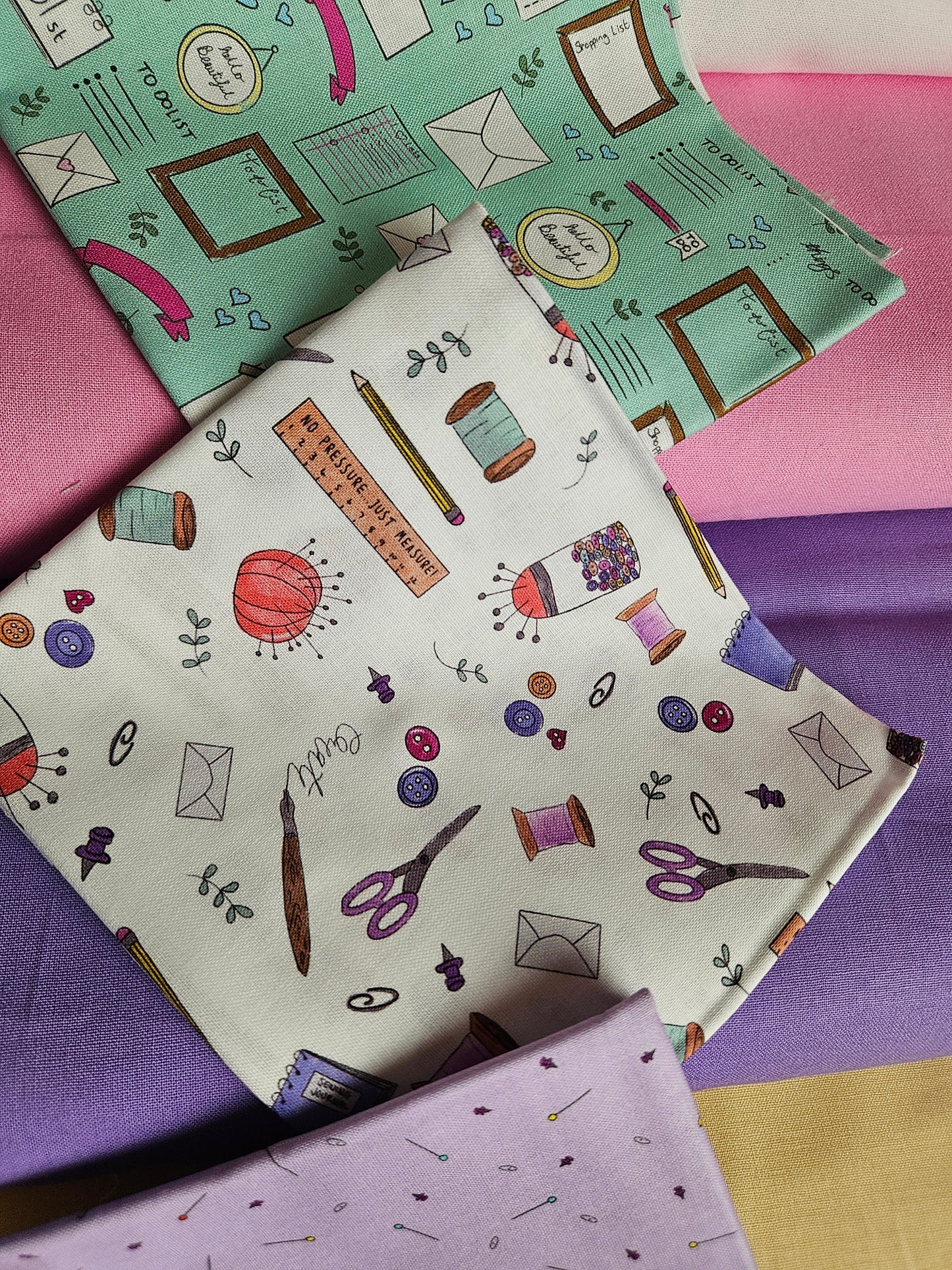 Procraftination Bundle of 5 Fat Quarters by The Fabric Squirrel – Cotton Prints