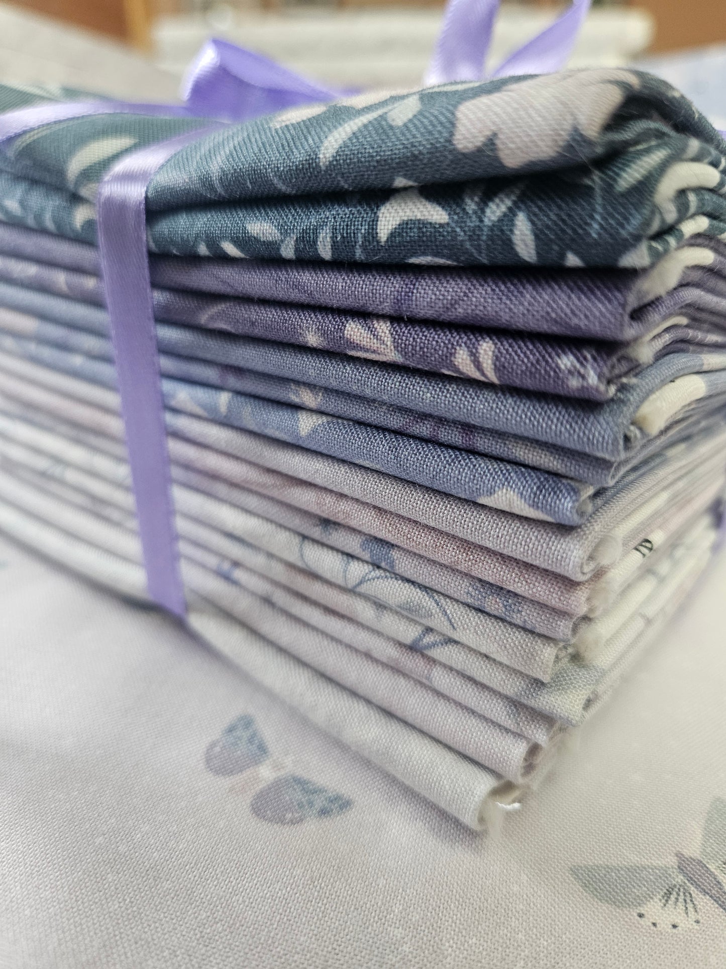 Evenfall Twilight - Pale Misty Lilac - Fabrics collection by Cassandra Connolly for Lewis & Irene - Per Length & Fat Quarters