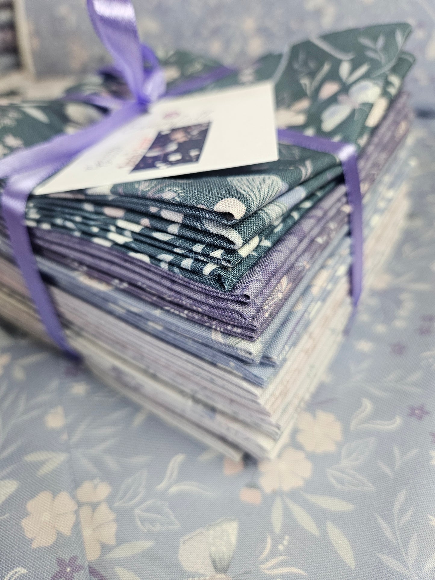 Evenfall Twilight - Pale Misty Lilac - Fabrics collection by Cassandra Connolly for Lewis & Irene - Per Length & Fat Quarters