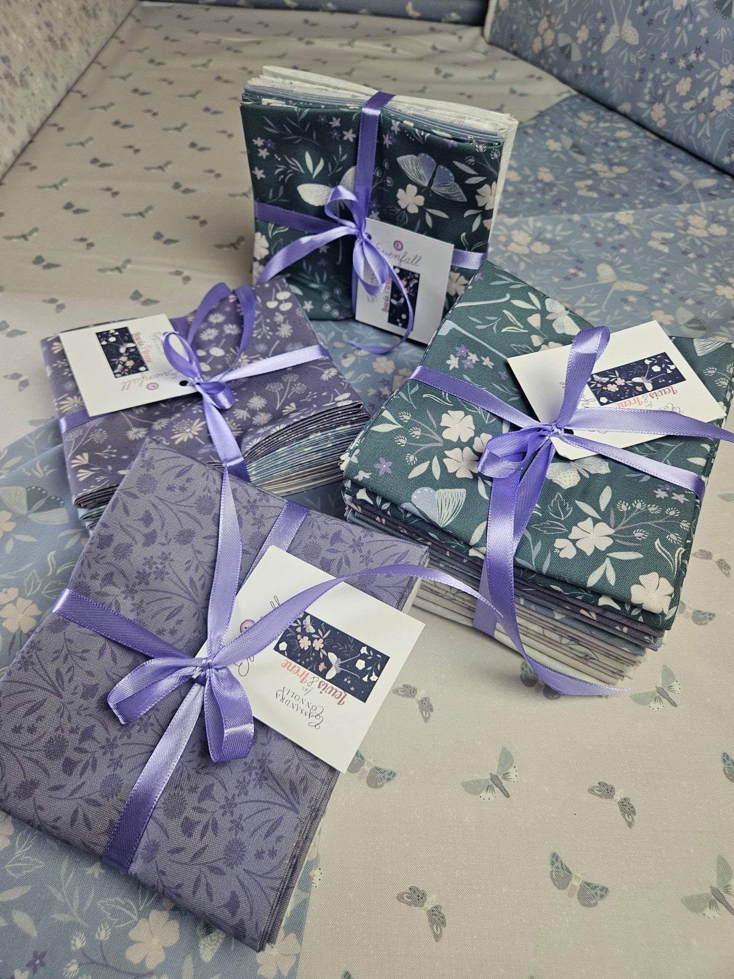 Evenfall Twilight - Pale Misty Lilac - Fabrics collection by Cassandra Connolly for Lewis & Irene - Per Length & Fat Quarters